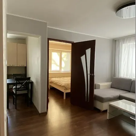 Lovely 1-bedroom Near Centre Apartamento Talin